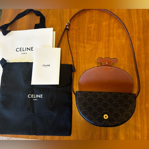 BESACE CUIR TRIOMPHE IN TRIOMPHE CANVAS AND CALFSKIN gently used no scratches - Picture 14 of 14